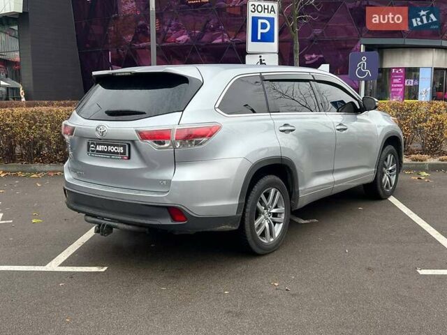 Серый Тойота Хайлендер, объемом двигателя 2.67 л и пробегом 169 тыс. км за 16690 $, фото 6 на Automoto.ua
