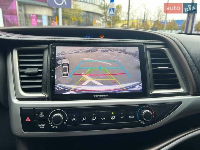 Серый Тойота Хайлендер, объемом двигателя 2.67 л и пробегом 169 тыс. км за 16690 $, фото 20 на Automoto.ua