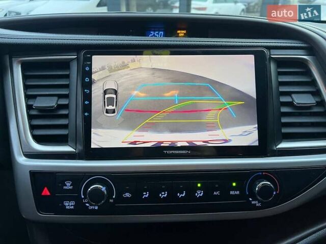 Серый Тойота Хайлендер, объемом двигателя 2.67 л и пробегом 160 тыс. км за 15990 $, фото 25 на Automoto.ua