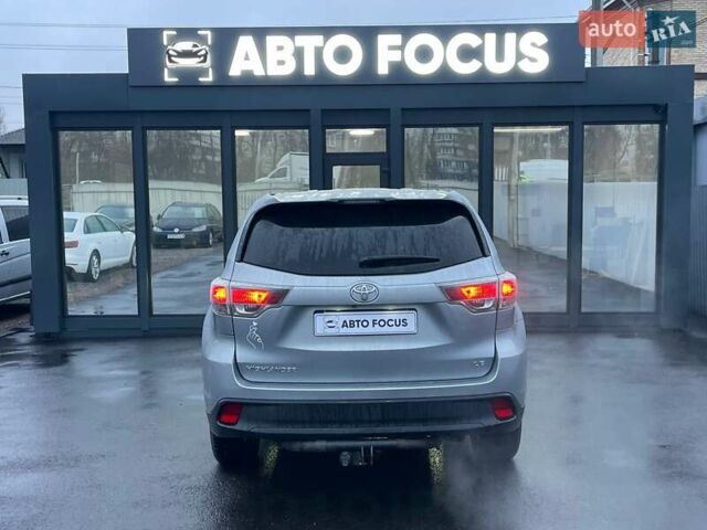 Серый Тойота Хайлендер, объемом двигателя 2.67 л и пробегом 160 тыс. км за 15990 $, фото 6 на Automoto.ua