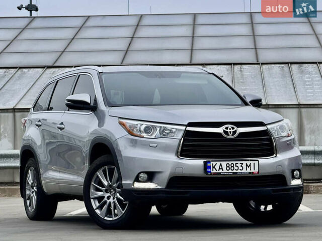 Тойота Хайлендер 2016 в Киеве на Automoto.ua Серый Тойота Хайлендер, объемом двигателя 3.46 л и пробегом 181 тыс. км за 28000 $, фото 2 на Automoto.ua