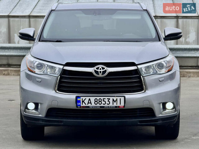 Тойота Хайлендер 2016 в Киеве на Automoto.ua Серый Тойота Хайлендер, объемом двигателя 3.46 л и пробегом 181 тыс. км за 28000 $, фото 6 на Automoto.ua