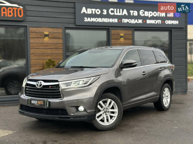 Сірий Тойота Хайлендер, об'ємом двигуна 2.7 л та пробігом 170 тис. км за 19500 $, фото 2 на Automoto.ua