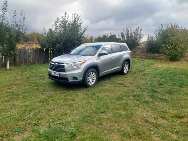 Тойота Хайлендер 2016 в Киеве на Automoto.ua Серый Тойота Хайлендер, объемом двигателя 3.5 л и пробегом 150 тыс. км за 20500 $, фото 1 на Automoto.ua
