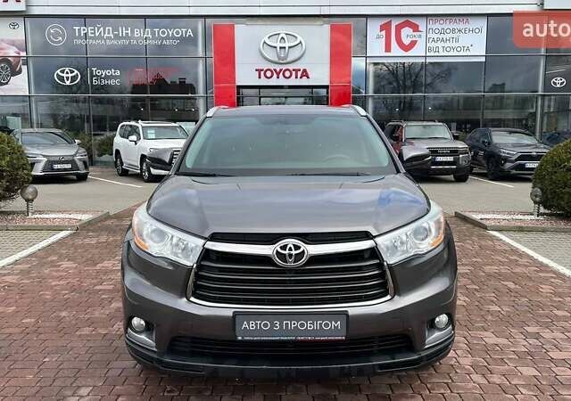 Серый Тойота Хайлендер, объемом двигателя 2.67 л и пробегом 253 тыс. км за 21900 $, фото 4 на Automoto.ua