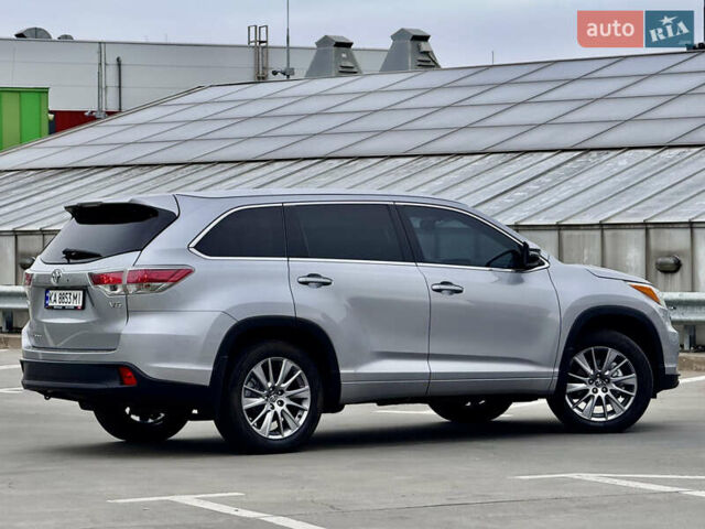 Тойота Хайлендер 2016 в Киеве на Automoto.ua Серый Тойота Хайлендер, объемом двигателя 3.46 л и пробегом 181 тыс. км за 28000 $, фото 17 на Automoto.ua