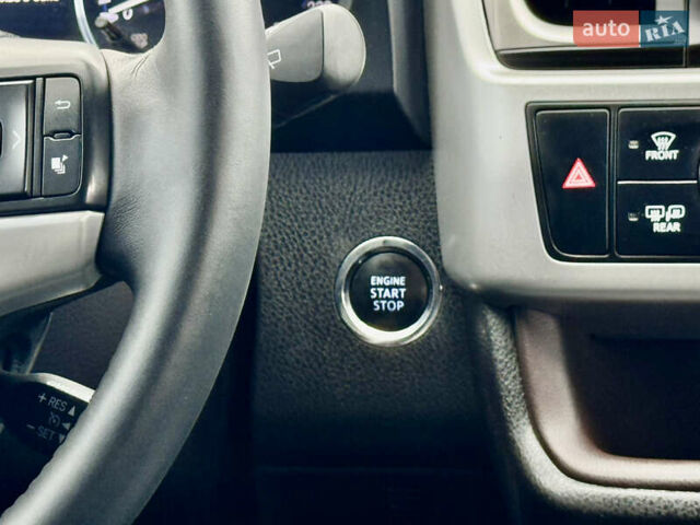 Тойота Хайлендер 2016 в Киеве на Automoto.ua Серый Тойота Хайлендер, объемом двигателя 3.46 л и пробегом 181 тыс. км за 28000 $, фото 38 на Automoto.ua