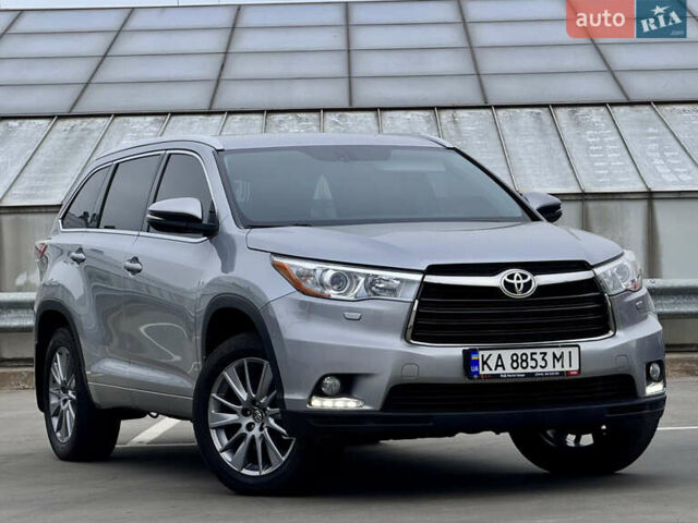 Тойота Хайлендер 2016 в Киеве на Automoto.ua Серый Тойота Хайлендер, объемом двигателя 3.46 л и пробегом 181 тыс. км за 28000 $, фото 1 на Automoto.ua