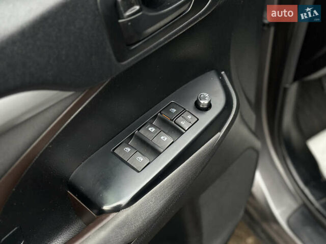 Сірий Тойота Хайлендер, об'ємом двигуна 2.7 л та пробігом 170 тис. км за 19500 $, фото 25 на Automoto.ua