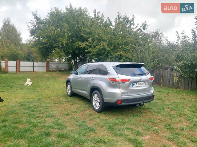 Тойота Хайлендер 2016 в Киеве на Automoto.ua Серый Тойота Хайлендер, объемом двигателя 3.46 л и пробегом 150 тыс. км за 20500 $, фото 5 на Automoto.ua