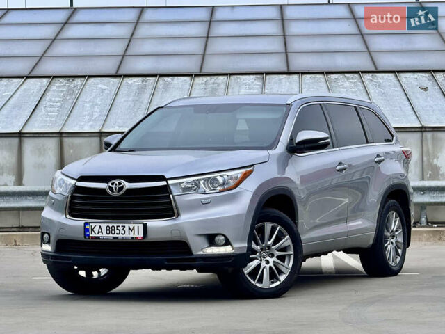 Тойота Хайлендер 2016 в Киеве на Automoto.ua Серый Тойота Хайлендер, объемом двигателя 3.46 л и пробегом 181 тыс. км за 28000 $, фото 8 на Automoto.ua