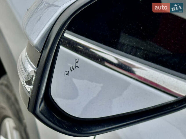 Тойота Хайлендер 2016 в Киеве на Automoto.ua Серый Тойота Хайлендер, объемом двигателя 3.46 л и пробегом 181 тыс. км за 28000 $, фото 35 на Automoto.ua