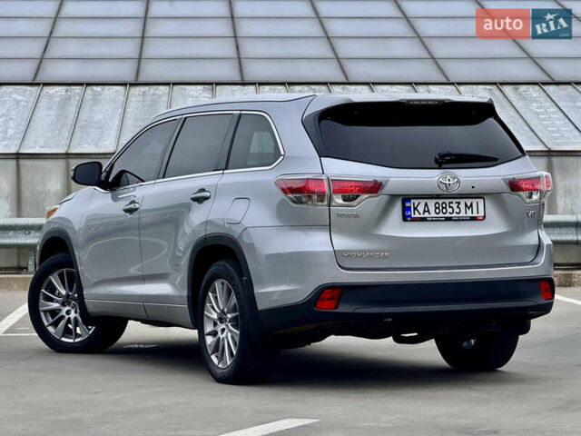 Тойота Хайлендер 2016 в Киеве на Automoto.ua Серый Тойота Хайлендер, объемом двигателя 3.46 л и пробегом 181 тыс. км за 28000 $, фото 14 на Automoto.ua