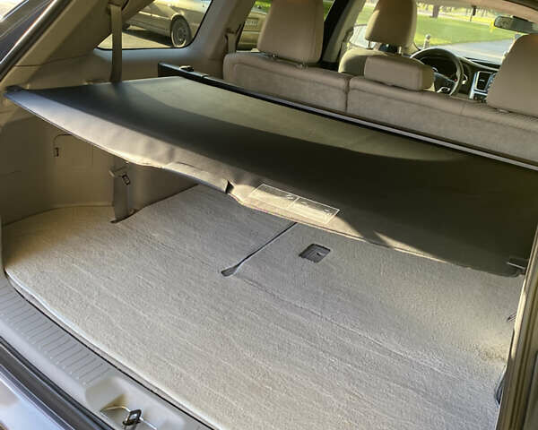 Тойота Хайлендер 2016 в Харькове на Automoto.ua Серый Тойота Хайлендер, объемом двигателя 2.67 л и пробегом 123 тыс. км за 18800 $, фото 6 на Automoto.ua