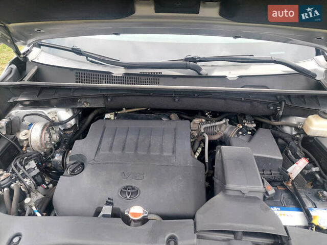 Тойота Хайлендер 2016 в Киеве на Automoto.ua Серый Тойота Хайлендер, объемом двигателя 3.46 л и пробегом 150 тыс. км за 20500 $, фото 6 на Automoto.ua