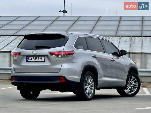 Тойота Хайлендер 2016 в Киеве на Automoto.ua Серый Тойота Хайлендер, объемом двигателя 3.46 л и пробегом 181 тыс. км за 28000 $, фото 15 на Automoto.ua