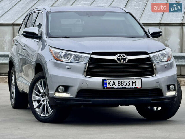 Тойота Хайлендер 2016 в Киеве на Automoto.ua Серый Тойота Хайлендер, объемом двигателя 3.46 л и пробегом 181 тыс. км за 28000 $, фото 3 на Automoto.ua