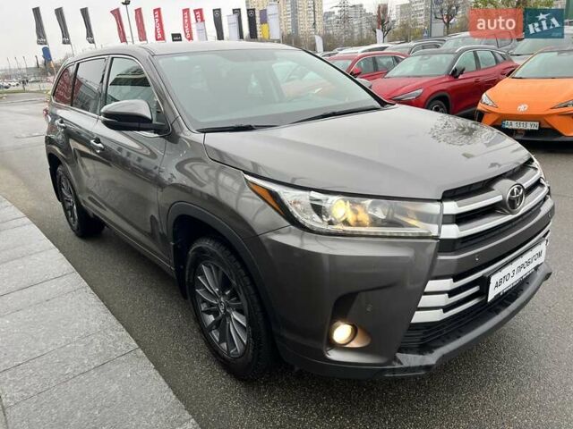 Серый Тойота Хайлендер, объемом двигателя 2.67 л и пробегом 105 тыс. км за 23581 $, фото 8 на Automoto.ua