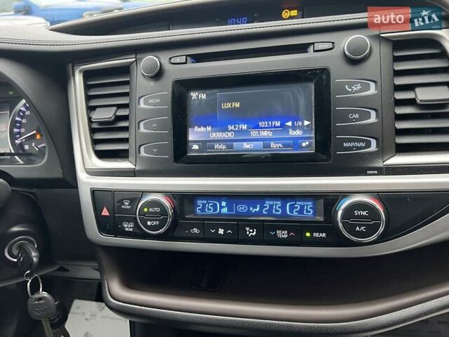Серый Тойота Хайлендер, объемом двигателя 2.67 л и пробегом 105 тыс. км за 23581 $, фото 28 на Automoto.ua