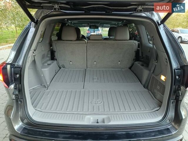 Серый Тойота Хайлендер, объемом двигателя 3.46 л и пробегом 117 тыс. км за 29500 $, фото 50 на Automoto.ua