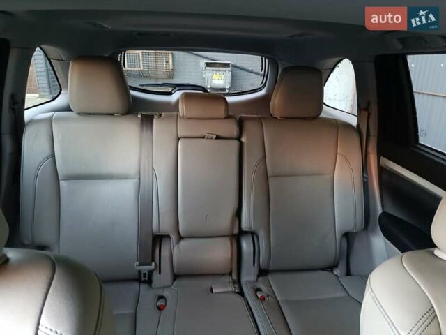 Серый Тойота Хайлендер, объемом двигателя 3.46 л и пробегом 117 тыс. км за 29500 $, фото 44 на Automoto.ua
