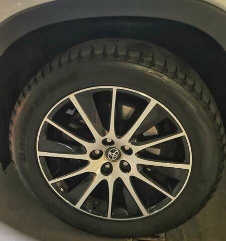 Сірий Тойота Хайлендер, об'ємом двигуна 3.46 л та пробігом 62 тис. км за 33000 $, фото 9 на Automoto.ua