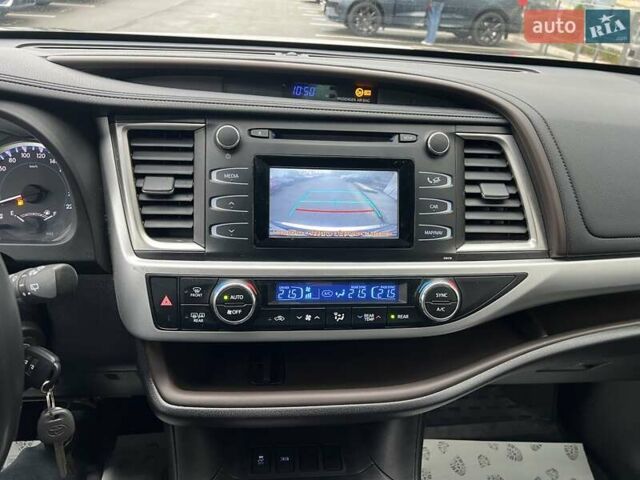 Серый Тойота Хайлендер, объемом двигателя 2.67 л и пробегом 105 тыс. км за 23581 $, фото 35 на Automoto.ua