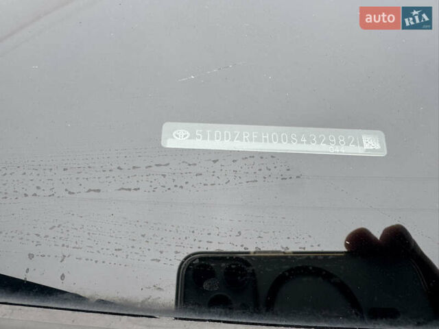 Сірий Тойота Хайлендер, об'ємом двигуна 3.46 л та пробігом 181 тис. км за 29999 $, фото 8 на Automoto.ua