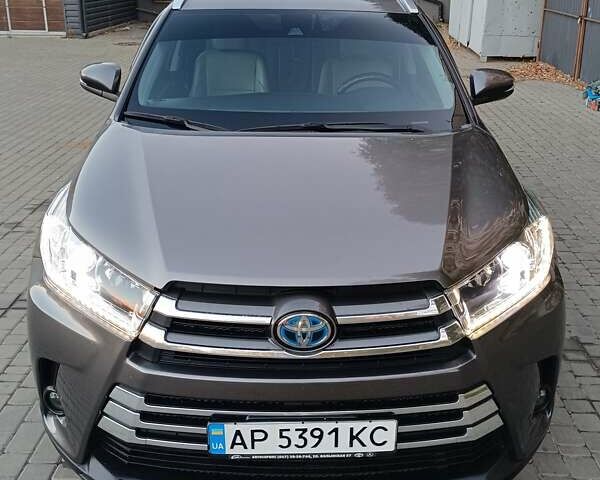 Серый Тойота Хайлендер, объемом двигателя 3.46 л и пробегом 117 тыс. км за 29500 $, фото 27 на Automoto.ua