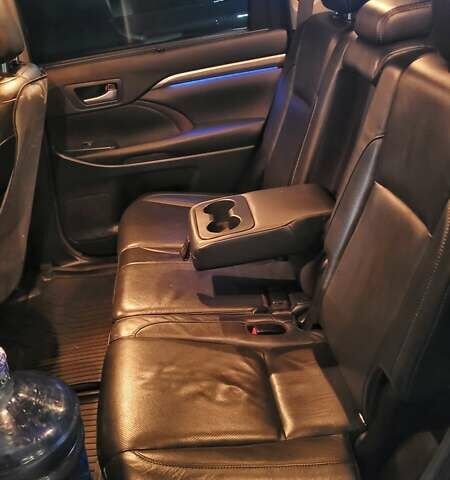 Сірий Тойота Хайлендер, об'ємом двигуна 3.46 л та пробігом 62 тис. км за 33000 $, фото 35 на Automoto.ua