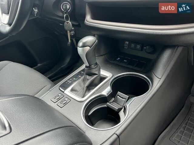 Серый Тойота Хайлендер, объемом двигателя 2.67 л и пробегом 105 тыс. км за 23581 $, фото 25 на Automoto.ua