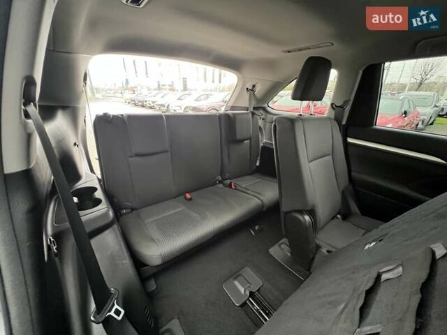 Серый Тойота Хайлендер, объемом двигателя 2.67 л и пробегом 105 тыс. км за 23581 $, фото 20 на Automoto.ua