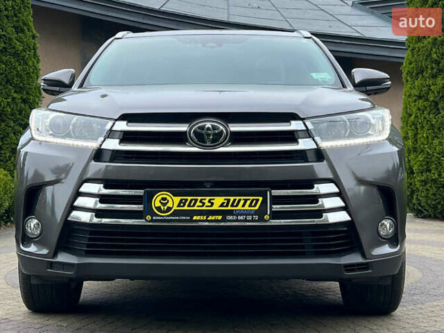 Сірий Тойота Хайлендер, об'ємом двигуна 3.5 л та пробігом 77 тис. км за 28300 $, фото 1 на Automoto.ua