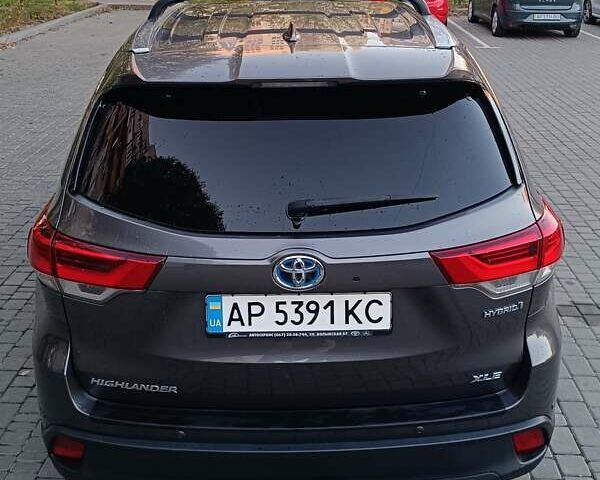 Серый Тойота Хайлендер, объемом двигателя 3.46 л и пробегом 117 тыс. км за 29500 $, фото 18 на Automoto.ua