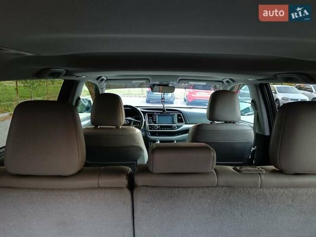 Серый Тойота Хайлендер, объемом двигателя 3.46 л и пробегом 117 тыс. км за 29500 $, фото 56 на Automoto.ua