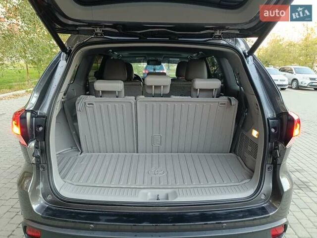 Серый Тойота Хайлендер, объемом двигателя 3.46 л и пробегом 117 тыс. км за 29500 $, фото 52 на Automoto.ua