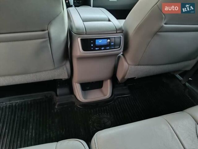 Серый Тойота Хайлендер, объемом двигателя 3.46 л и пробегом 117 тыс. км за 29500 $, фото 38 на Automoto.ua