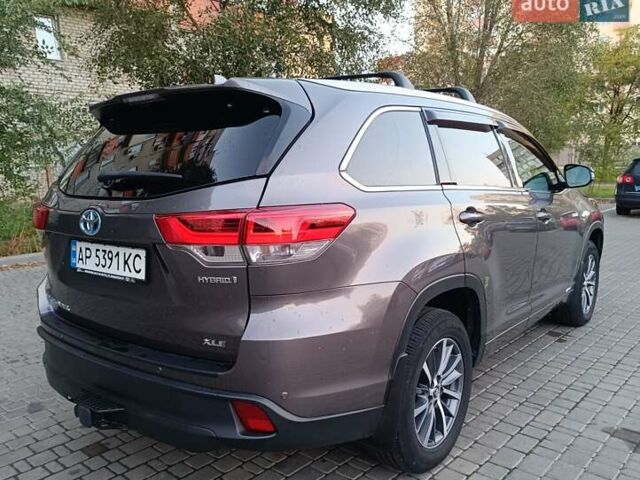 Серый Тойота Хайлендер, объемом двигателя 3.46 л и пробегом 117 тыс. км за 29500 $, фото 12 на Automoto.ua