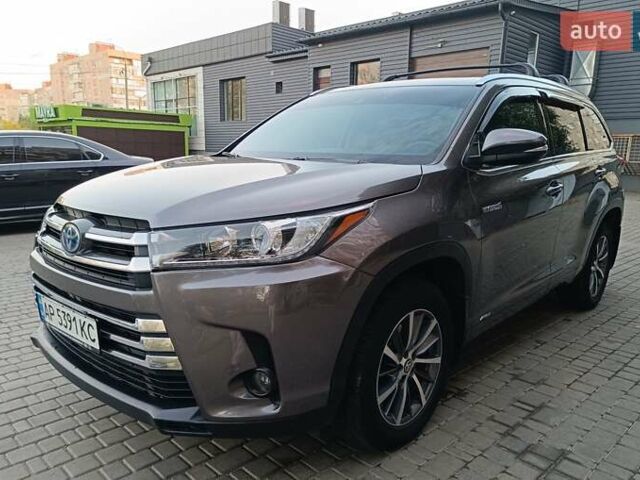 Серый Тойота Хайлендер, объемом двигателя 3.46 л и пробегом 117 тыс. км за 29500 $, фото 4 на Automoto.ua