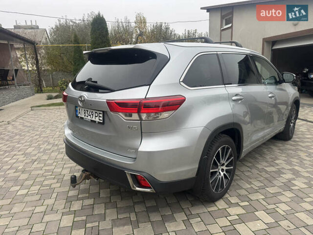 Сірий Тойота Хайлендер, об'ємом двигуна 3.46 л та пробігом 181 тис. км за 29999 $, фото 5 на Automoto.ua