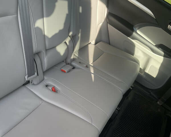 Серый Тойота Хайлендер, объемом двигателя 3.46 л и пробегом 71 тыс. км за 32000 $, фото 11 на Automoto.ua