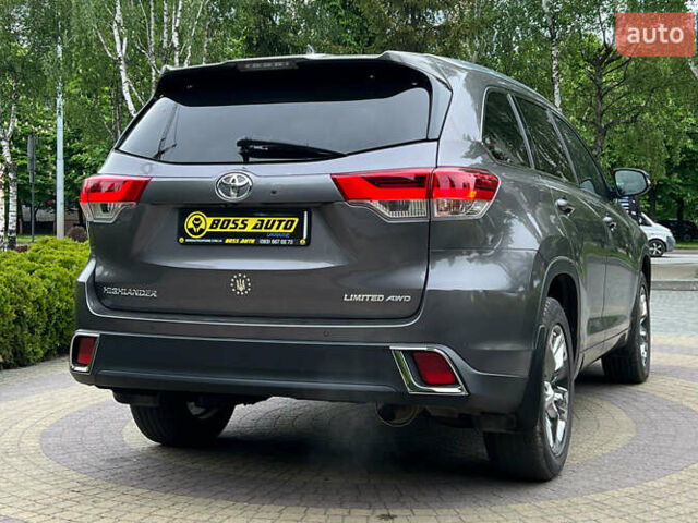 Сірий Тойота Хайлендер, об'ємом двигуна 3.5 л та пробігом 77 тис. км за 28300 $, фото 6 на Automoto.ua
