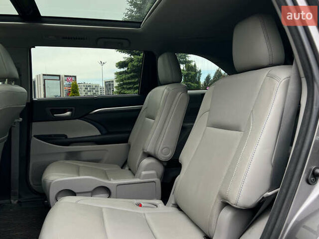 Сірий Тойота Хайлендер, об'ємом двигуна 3.5 л та пробігом 77 тис. км за 28300 $, фото 10 на Automoto.ua