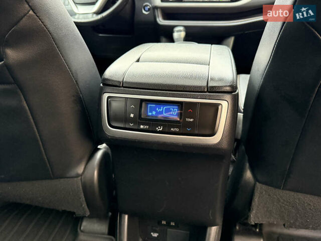 Сірий Тойота Хайлендер, об'ємом двигуна 3.46 л та пробігом 110 тис. км за 28888 $, фото 43 на Automoto.ua