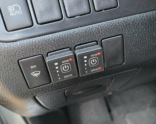 Серый Тойота Хайлендер, объемом двигателя 3.46 л и пробегом 87 тыс. км за 25300 $, фото 4 на Automoto.ua