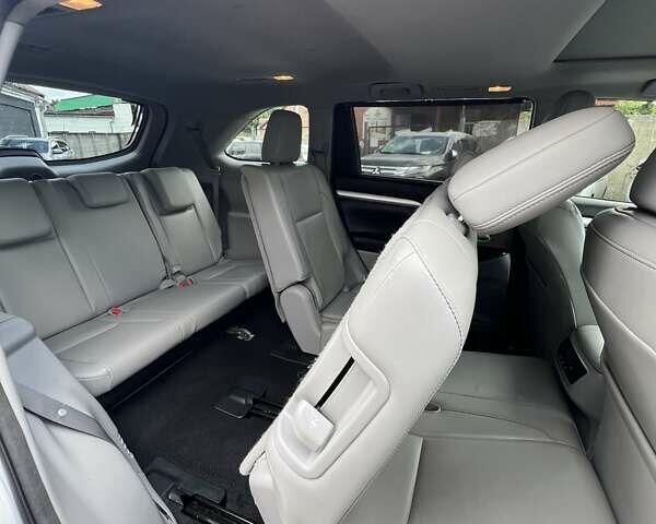 Тойота Хайлендер 2018 в Чернигове на Automoto.ua Серый Тойота Хайлендер, объемом двигателя 3.46 л и пробегом 58 тыс. км за 29999 $, фото 22 на Automoto.ua