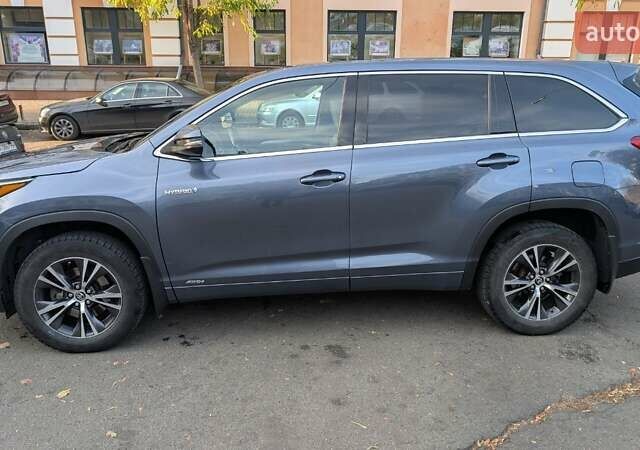 Сірий Тойота Хайлендер, об'ємом двигуна 3.5 л та пробігом 188 тис. км за 25000 $, фото 7 на Automoto.ua