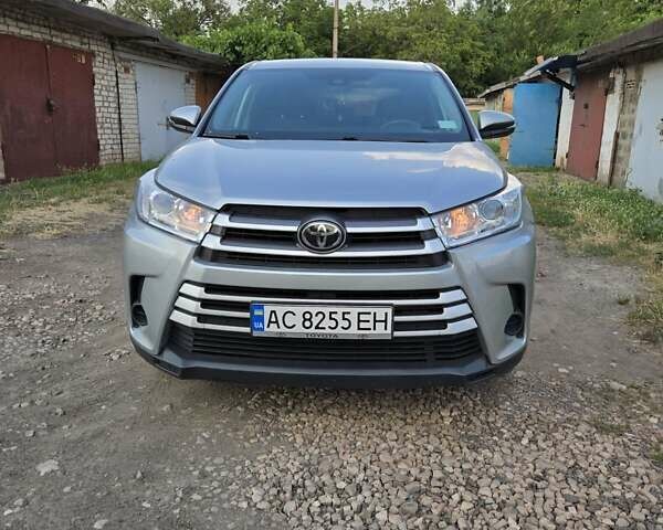 Серый Тойота Хайлендер, объемом двигателя 3.46 л и пробегом 87 тыс. км за 25300 $, фото 9 на Automoto.ua