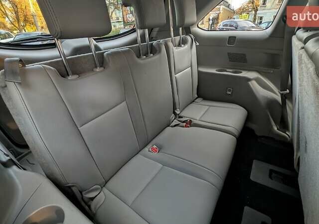 Сірий Тойота Хайлендер, об'ємом двигуна 3.5 л та пробігом 188 тис. км за 25000 $, фото 14 на Automoto.ua