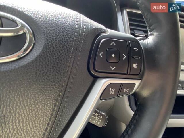 Серый Тойота Хайлендер, объемом двигателя 3.46 л и пробегом 118 тыс. км за 21200 $, фото 30 на Automoto.ua